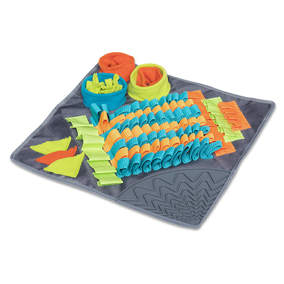 MESSY 16 IN DOG SQUARE FORAGE MAT PLUS SUCTION & LICK MAT